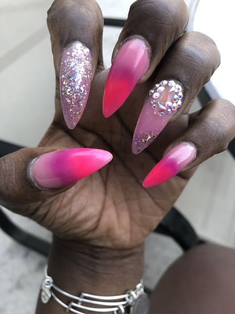 Ombré nails, unicorn nails, sparkly nails, glitter nails. Pink Unicorn Nails, Pink Ombré Nails, Nails Unicorn, Nails Sparkly, Ombré Nails, Pink Ombre Nails, Unicorn Nails, Nails Glitter, Sparkly Nails