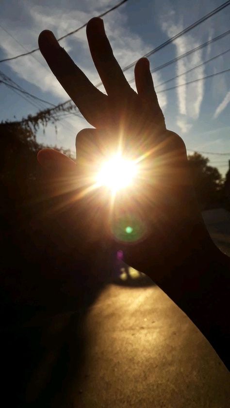 sun Poses Hands, Hand Photography, Profile Pictures Instagram, Snapchat Picture, Shadow Pictures, Instagram Ideas Photography, Photos Tumblr, Tumblr Photography, Trik Fotografi