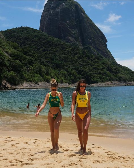 Boho Beach Style Summer Outfits, Rio Outfits Summer, Summer Brazil Outfit, Brazilian Beach Aesthetic, Brazilian Summer Outfits, Rio De Janeiro Photo Ideas, México Outfits, Outfits Praia, Brazil Outfit Ideas