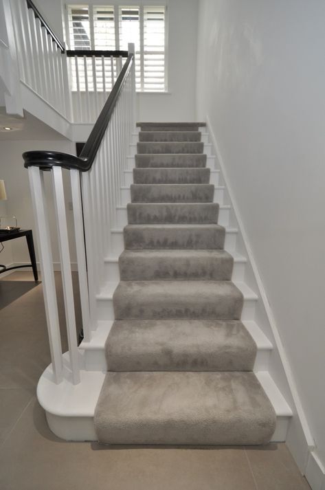 Grey Stair Carpet, Cottage Stairs, Luxury Stairs, Silver Carpet, Carpet Staircase, Victorian Hallway, White Stairs, Carpet Fitting, Narrow Hallway Decorating