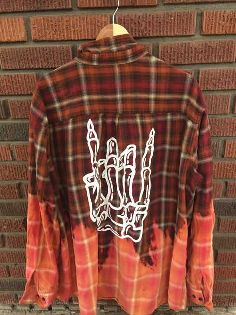 Revamped flannel. Hand painted and bleached. Mens size 2XL. Machine washable Indie Kid Style, Reworked Flannel, Denim Paint, Bleached Flannel, Diy Vetement, Punk Outfits, Hippie Outfits, Art Clothes, Dream Clothes