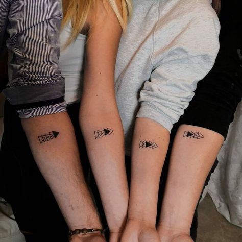 Brother Sister Tattoo Ideas, Brother Tattoo For Men, Small Sibling Tattoos, Sibling Tattoos For 4, Siblings Tattoo Ideas, Siblings Tattoo Ideas For 4, Sibling Tattoos Brother And Sister, Siblings Tattoo For 3, Siblings Tattoo