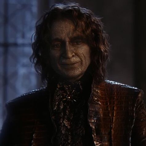 Once upon a Time season 3 episode 11 Rumplestiltskin Once Upon A Time, Joanna Garcia, Robert Carlyle, Smash Cake, Season 3, Movies Showing, Once Upon A Time, Skin, Cake