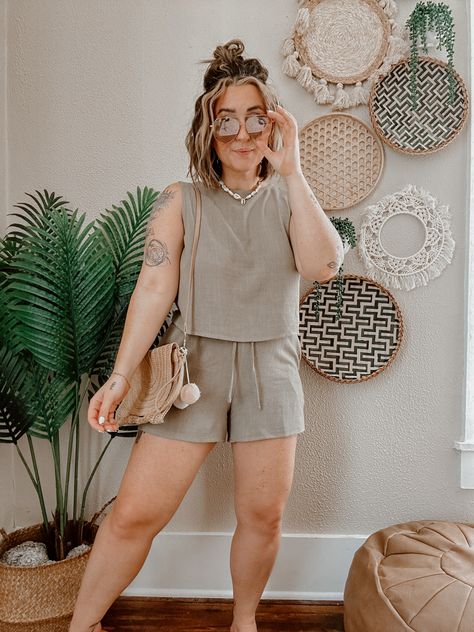 Casual Errands Outfit, Style Summer 2023, Date Night Outfit Casual, Outfit Inspo Comfy, Outfit Ideas Easy, Outfit Capsule Wardrobe, Outfit Capsule, Outfit Closet, Summer Vacation Style