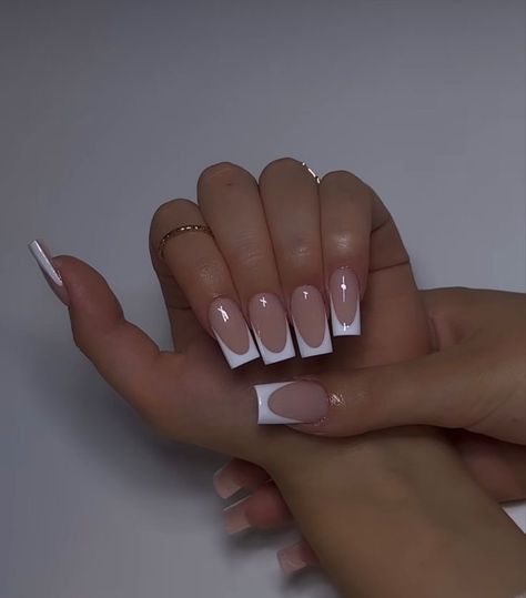 White Acrylic Nails, Girly Acrylic Nails, French Tip Acrylic Nails, Simple Acrylic Nails, French Acrylic Nails, Classy Acrylic Nails, Short Square Acrylic Nails, Bling Acrylic Nails, Short Acrylic Nails Designs