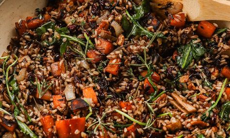 Wild Rice recipe with sweet potatoes & cranberries is a savory and delicious dish for chicken, turkey or pork. Click here to make it! Recipe With Sweet Potatoes, Wild Rice Recipe, Sweet Potato Rice, Wild Rice Recipes, Rice Packaging, Potato Rice, Mushroom Chicken, Wild Rice, Sweet Potato Recipes