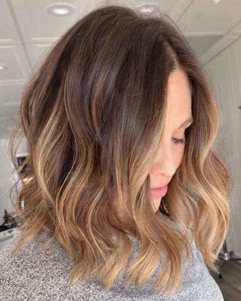 Balayage For Ashy Brown Hair, Balayage Brunette Short, Short Balayage, Short Hair Brown, Sombre Hair, Haircut 2024, Short Ombre Hair, Short Dark Hair, Short Brown Hair