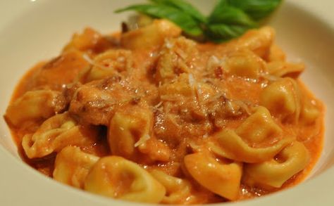 Tortellini in Pancetta Vodka Sauce Tortellini Vodka Sauce Recipes, Tortellini With Vodka Sauce, Cooking London Broil, Vodka Sauce Recipe, Cooking Whole Chicken, Cooking Panda, 30 Min Meals, Vodka Sauce, Food Critic