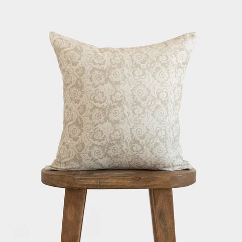 Flora - Pillow Cover - 18" | 22" | 24" | Woven Nook Neutral Living Room Decor, Modern Organic Home, North Carolina Vacation, Bed Pillow Covers, Living Room Decor Neutral, Drum Coffee Table, House Vibes, Wolf Design, Coffee Table Styling