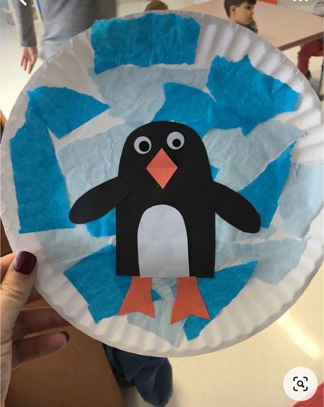 Easy Penguin Craft Preschool, Preschool Penguin Art, Artic Animal Crafts For Preschoolers, Winter Animals Crafts For Preschoolers, Penguin Art For Toddlers, Penguin Craft For Toddlers, Penguin Preschool Crafts, Arctic Crafts For Kids, Penguin Art Preschool