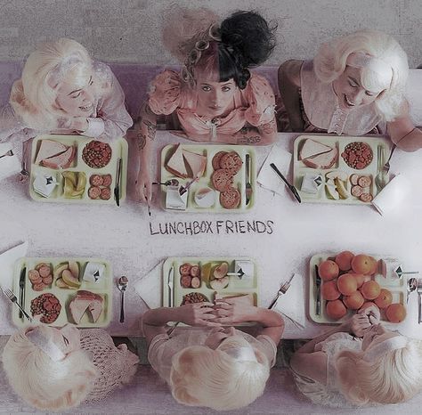 Lunchbox friends k-12 K-12 Snippets, Melanie Martinez Lunchbox Friends, Lunchbox Friends, Anna Akana, Melanie Martinez Wallpaper, Martinez Wallpaper, Trilogy Tour, Melanie Martinez, I Am Happy