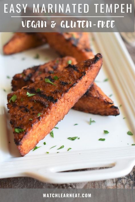 Grilled Tempeh, Tempeh Marinade, Vegan Grilling Recipes, How To Cook Tempeh, Marinated Tempeh, Baked Tempeh, Vegan Meatloaf, Tempeh Recipes, Vegan Grilling