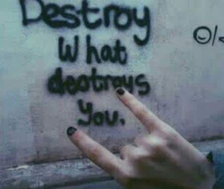 Destroy What Destroys You, Pale Aesthetic, Grunge Quotes, I'm With The Band, Grunge Photography, Soft Grunge, Aesthetic Grunge, American Horror Story, Grunge Aesthetic