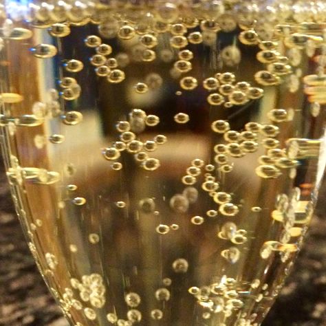 The Chopping Blog: You'll want to be friends with these three wines. Cremant, Vouvray and Rioja are three food-friendly wines you have to try! Champagne And Chocolate, Myrtle Beach Attractions, Myrtle Beach Restaurants, Shopping Photos, Pasta Italiana, Best Champagne, Champagne Region, Wine Merchant, Wine Event