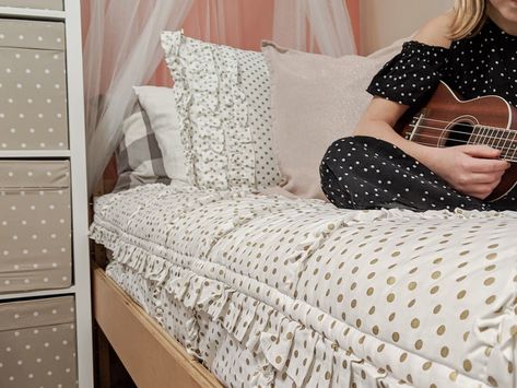 Our New Zip-Up Bedding from Beddy's Kids Bedroom Girl, Zip Up Bedding, Beddys Bedding, Bed For Girls Room, Kids Bedroom Ideas, Shabby Chic Interior Design, Shared Girls Room, Bedroom Girl, Zipper Bedding