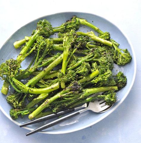 Grilled Lemon Pepper Broccolini Baby Broccoli, Grilled Lemon, Griddle Recipes, Roasted Vegetable Recipes, Grilled Fruit, Lemon Pepper Seasoning, Broccoli Cauliflower, Giant Food, Chocolate Bomb