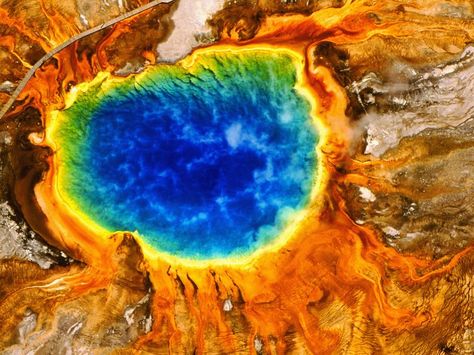 The Science Behind Yellowstone's Rainbow Hot Spring. The Grand Prismatic Spring might seem photoshopped, but there's very real science beneath its vibrant colors. Smithsonian Grand Prismatic Spring, Us Geography, Grand Prismatic, Stone Park, Lassen Volcanic National Park, Tunnel Of Love, Spring Trip, Beautiful Places On Earth, Banff National Park