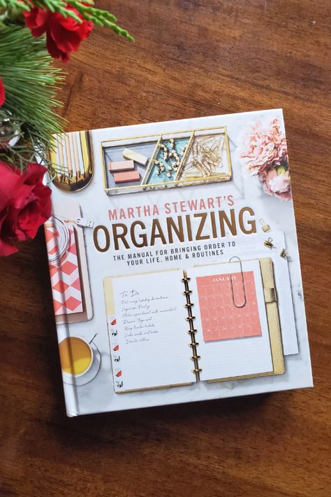 Martha Stewart's Organizing: The Manual for Bringing Order to Your Life, Home & Routines Martha Stewart Organizing, Organization Skills, Book Organization, Travel Organizer, Filing System, Secret To Success, 2024 Vision, Book Show, Organizing Your Home