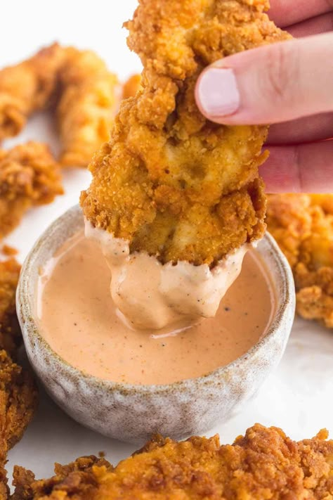 Cains Sauce, Canes Recipe, Chicken Wing Dipping Sauce, Raising Cane Sauce Recipe, Canes Sauce, Homemade Chicken Tenders, Little Sunny Kitchen, Dipping Sauces For Chicken, Sunny Kitchen