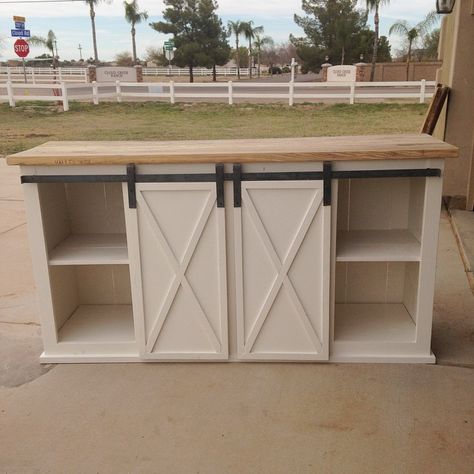 This x sliding barn door console is one of my favorite builds so far. I don’t have plans for it but if it’s something you want to attempt, check out @knockoffwood for all kinds of step by step plans!... Barn Door Console, Bed Platform, House Projects, Easy Diy Projects, Furniture Projects, Sliding Door, White Kitchen, Furniture Plans, Pisa