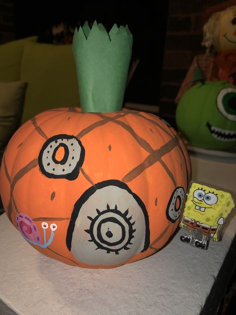 Pumpkin Ideas Spongebob, Spongebob Pumpkins Painting, Tmnt Pumpkin Painting, Unique Pumkins Ideas Painting, Fortnite Pumpkin Painting, Doodlebob Pumpkin, Minecraft Pumpkin Painting, Pumpkin Painting Ideas Spongebob, Spongebob Pumpkin Painting