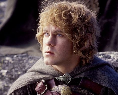 Wait, who's Dominic Monaghan? | Dominic Monaghan: A Man Of Many Scarves Merry Lotr, Merry Brandybuck, Dominic Monaghan, Myth Stories, Merry And Pippin, An Unexpected Journey, Legends And Myths, Fellowship Of The Ring, The Shire