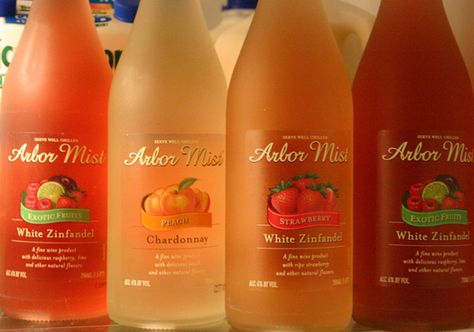 Arbor Mist. I love Arbor Mist Recipes, Arbor Mist Wine, Alcoholic Drinks Pictures, Fruity Wine, White Zinfandel, Pretty Alcoholic Drinks, Party Drinks Alcohol, Yummy Alcoholic Drinks, Liquor Drinks