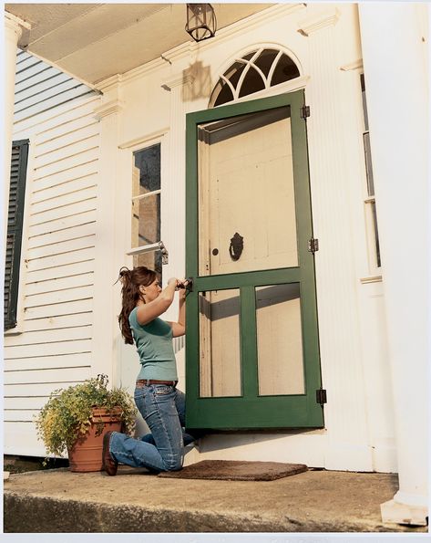 Build A Screen Door, Screen Door Projects, Vintage Screen Doors, Wood Screen Door, Wooden Screen Door, Diy Screen Door, Door Plan, Wooden Front Door Design, Wood Screens