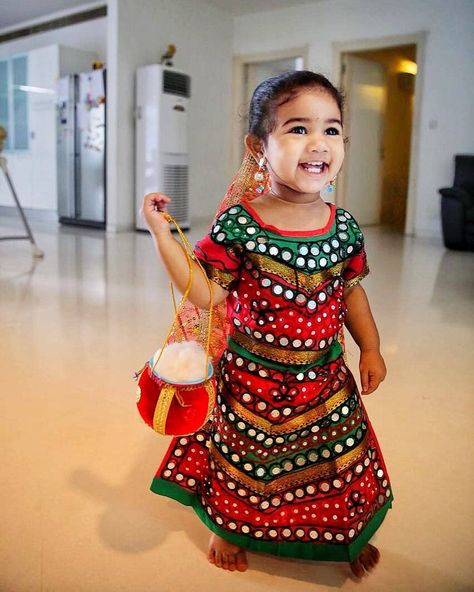 Allu Arha, Saree Colors, Kids Ethnic Wear, Power Star, Kids Lehenga, Kids Dress Wear, Allu Arjun, Kids Designer Dresses, Kids Frocks