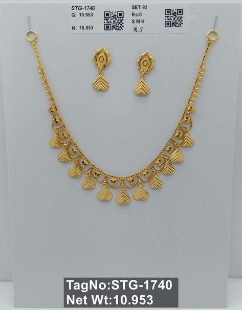 KUBER JEWELLERS R10 Dollar Chain, Gold Necklace Design, Unique Gold Jewelry Designs, Gold Bracelet Simple, Bridal Necklace Designs, Gold Jewels Design, Gold Bridal Necklace, Gold Items, Gold Bangles For Women