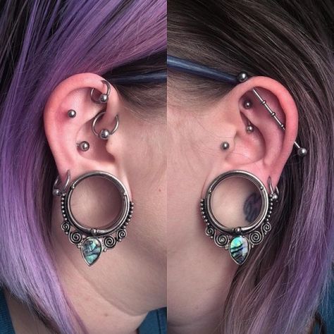 25 Mm Stretched Ears, 1 Inch Ear Gauges, Ear Tunnels Girl, 1 Inch Stretched Ears, Double Stretched Ears, Stretched Ears Aesthetic, Girls With Stretched Ears, Orbital Piercing, Wedding Plugs