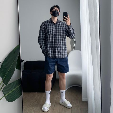 Men Long Torso Fashion, Long Torso Men Outfit, Long Shirt Men, Outfit Cowok, Anna Mcnulty, Riize Anton, Man Outfit, Minimalist Fashion Men, Mens Casual Outfits Summer