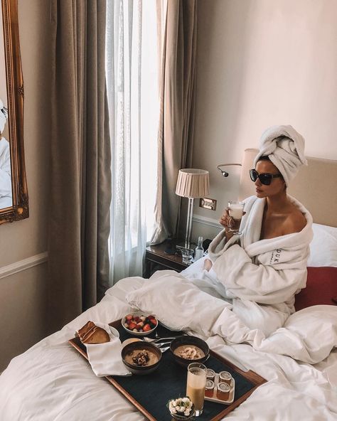 Bed In Breakfast, Esthetician Services, Skin Self Care, Self Care Essentials, Self Awareness Quotes, Self Love Art, Famous Photography, Lucy Watson, Famous Duos