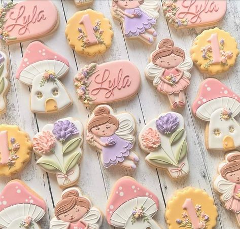 Fairy Birthday Cookies, Fairy First Birthday Cookies, Fairyland Birthday Party, Fairy First Birthday Party, Fairy Theme Birthday Party, Birthday Party Cookies, First Birthday Cookies, First Birthday Cupcakes, Fairy Theme