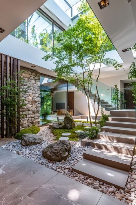 Stone Courtyard Ideas, Home Atrium Indoor Courtyard, Courtyard Ideas Inside House, Pocket Courtyard, Courtyard Inside House, House With Indoor Garden, Luxury Courtyard, Atrium Garden, Indoor Courtyard