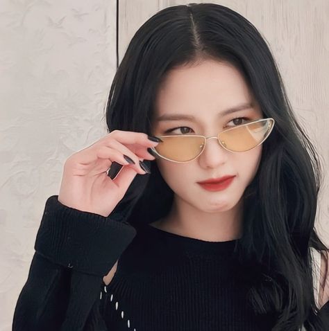 Miss Korea, Ready For Love, Hottest Pic, Mirrored Sunglasses Women, Blackpink Jisoo, Pink Girl, South Korean Girls, Cat Eye Sunglasses, Mirrored Sunglasses