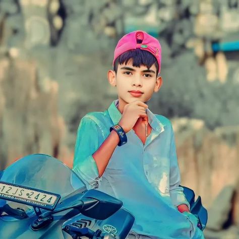 New Editing Photo, Bike Photo Pose, 16 Year Boy, Boy Photo Editing, Iphone Photo Editor, Boy Background, Rider Photography, Boys Poses, Best Poses For Boys