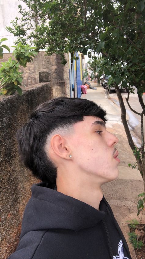 Long Back Haircut, Haircuts Thick Curly Hair, Corte Mullet, Fade Mullet, Hair Types Men, Taper Fade Short Hair, High Fade Haircut, Dyed Hair Men, Mens Haircuts Short Hair