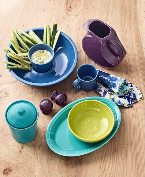 Fiestaware Color Combinations, Fiesta Ware Colors, Fiesta Ware Dishes, Cool Kitchen Ideas, Rv Food, Daffodil Color, Beautiful Crockery, Horse Home, Tropical Kitchen