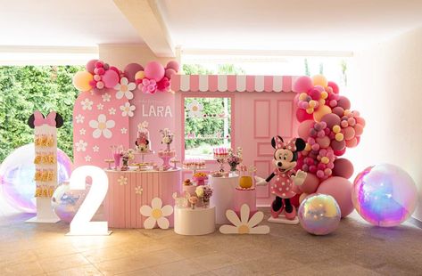 Mickey Mouse / Minnie Mouse Birthday Party Ideas | Photo 1 of 27 Outdoor Minnie Mouse Birthday Party, Minnie Daisy Birthday Party, Pancake Business, Minnie And Daisy, Minnie Mouse Birthday Party Ideas, Pre Shoot, Minnie Mouse Decorations, Garden Birthday Party, Mickey Mouse Themed Birthday Party