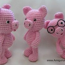 Free Crochet Patterns – Year Of The Pig – Crochet Pig Keychain, Crochet Pig, Boy Diy, Year Of The Pig, Baby Pigs, Baby Projects, How To Make Ribbon, Crochet Round, Unique Crochet