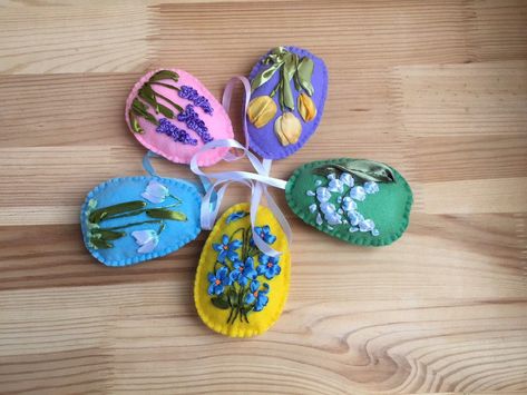 Easter Egg Decorations, Easter Spring Decor, Easter Garland, Easter Tree Decorations, Easter Basket Fillers, Basket Fillers, Nursery Gift, Easter Tree, Spring Easter Decor