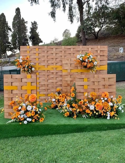 Basket Backdrop, Flower Backdrop Decoration, Country Wedding Decor Ideas, Country Wedding Decor, Mustard Wedding, Filipiniana Wedding, Wedding Entrance Decor, Events Planning, Events Decor