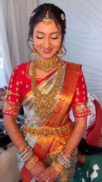 Telugu Bride Look, Traditional Telugu Bride, Telugu Bride Jewellery, Telugu Jewellery, Telugu Bride, South Indian Wedding Saree, South Indian Bride Saree, Bride Hairstyle, Bridal Sarees South Indian