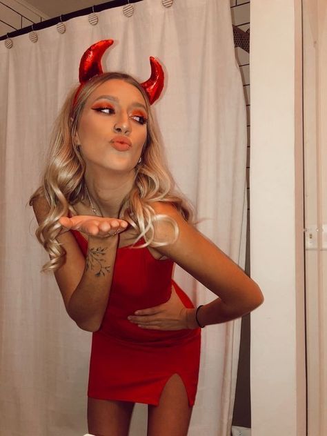 Devil Makeup Halloween, Cute Halloween Costume, Devil Makeup, Devil Halloween, Devil Costume, Halloween Party Outfits, Cute Couple Halloween Costumes, Halloween Makeup Inspiration, Halloween Costumes Makeup