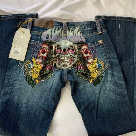 Baggy Hodge-podge Grunge, Christian Audigier Jeans, Ms Krazie, Christian Audigier, Von Dutch, 2000s Fashion Outfits, Looks Street Style, Painted Clothes, Swaggy Outfits