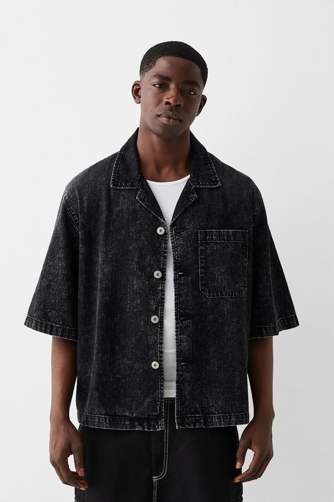 Men’s Shirts | New Collection | Bershka 2000s Boys, Short Sleeve Denim Shirt, Grey Denim Shorts, Short Sleeve Denim, Fashion Design Template, Track Pants Mens, Outfits Hombre, Denim Shirt Men, Denim Ideas