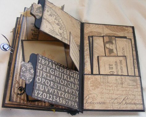 Mini Albümler, Paper Bag Books, Reflection Paper, Paper Bag Album, Scrapbooking Journal, Mini Album Tutorial, Scrap Album, Album Scrapbooking, Vintage Junk Journal