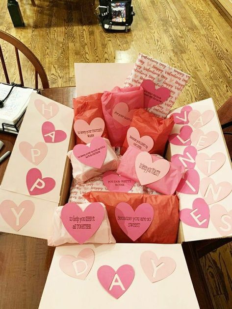 Valentine Presents For Boyfriend, Cute Boyfriend Gifts Valentines Day, Cute Couple Valentines Gifts, Valentine’s Day Bf Gift, Basket Valentines Day For Him, Valentine’s Day Gift Boyfriend, Valentines Care Package For Him, Gifts For Bf Valentines Day, Valentine Gift Packaging Ideas