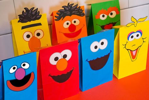 Sesame Street Party Favors, Sesame Street Birthday Cakes, Sesame Street Signs, Elmo Birthday Party, Sesame Street Birthday Party, Kids Themed Birthday Parties, Elmo Party, Sesame Street Party, Sesame Street Characters